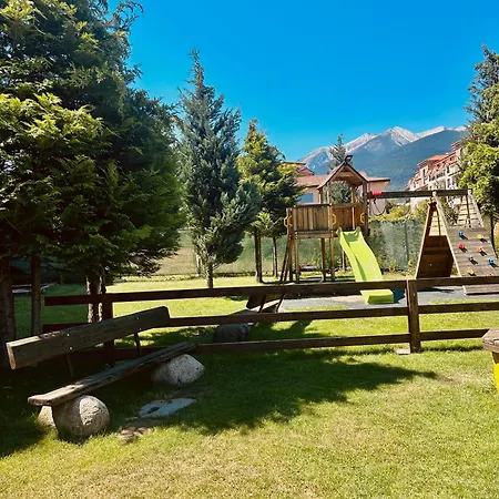 View Royal Towers Apartman