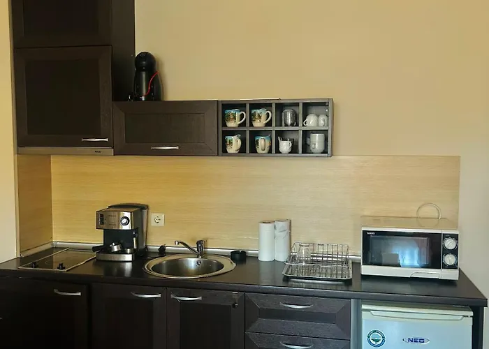 View Royal Towers Apartment